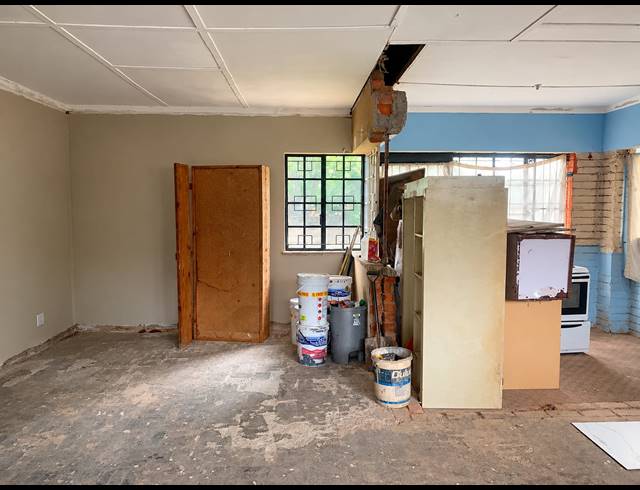 3 BEDROOM HOUSE FOR SALE IN VANDERBIJLPARK CE 2